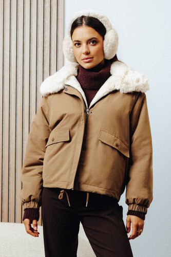 Blouson col matière duveteuse